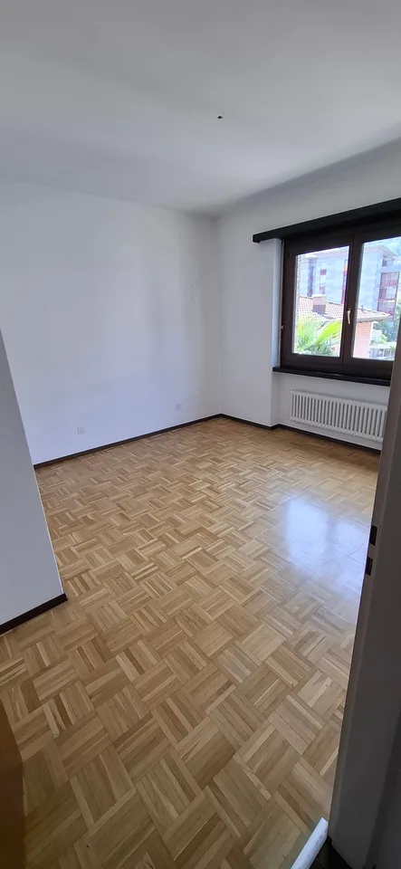 3.5-room apartment with balcony in Agno