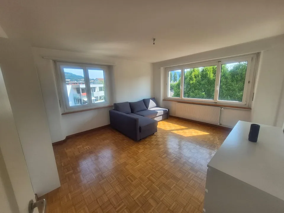 Beautiful 3.5-room apartment on the 2nd floor