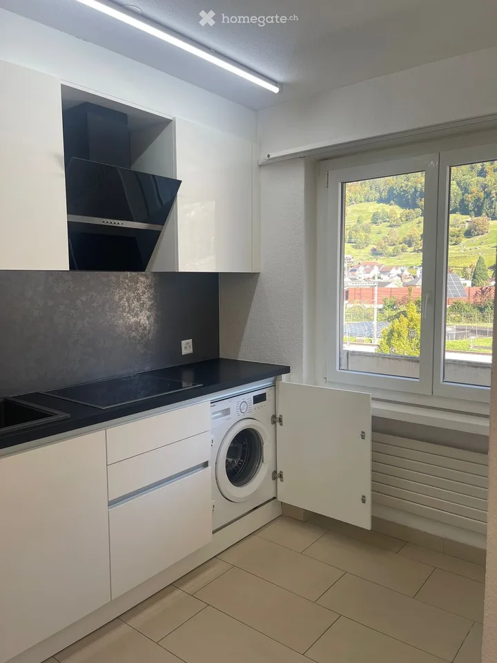 Helle und zentrale 3.5 Zimmerwohnung in Mels