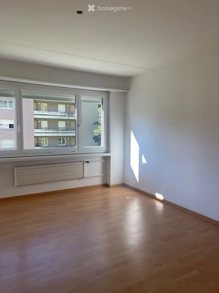 Helle und zentrale 3.5 Zimmerwohnung in Mels