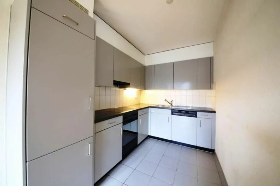 Beautiful city-near 2.5 room apartment