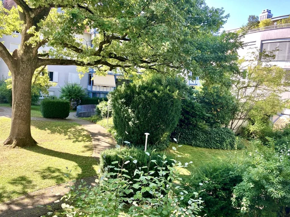 Ruhig und zentrumsnah mit Blick ins Grüne