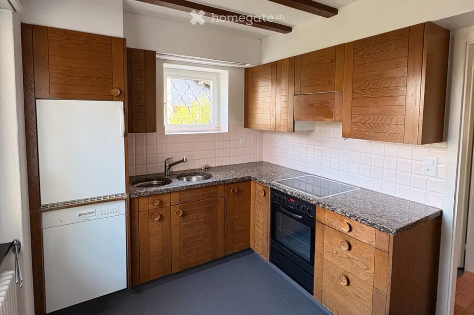 Charming 5.5-room single-family house with large garden in Buchs AG – available immediately