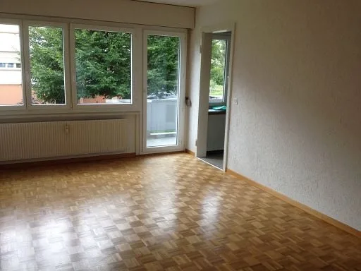 2-Zimmerwohnung, Parterre links