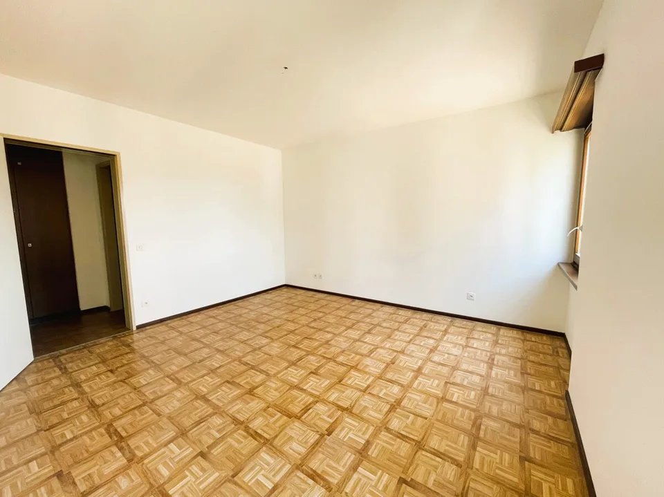 MENDRISIO - 4,5 Zimmer ideal für eine Familie – Foto 7 von 12