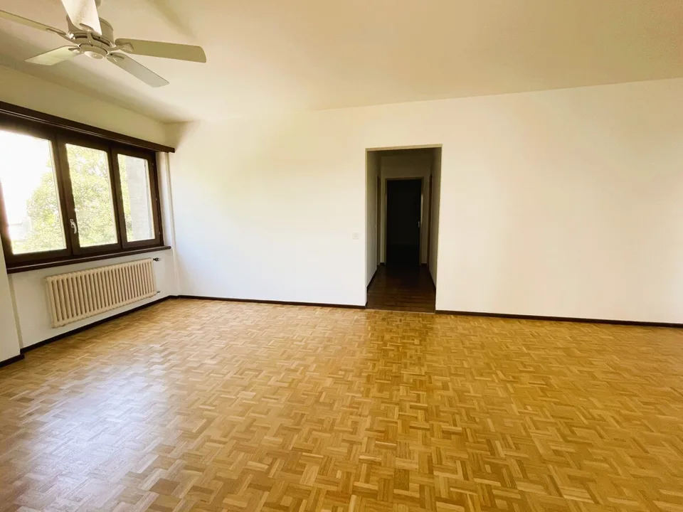 MENDRISIO - 4,5 Zimmer ideal für eine Familie