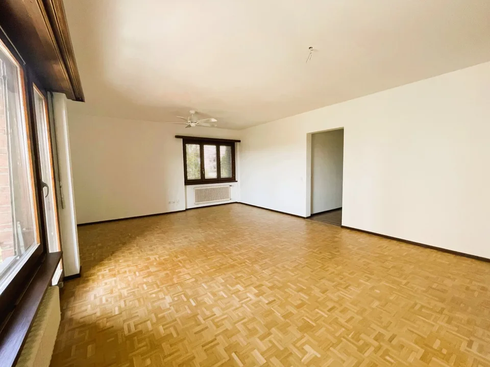 MENDRISIO - 4,5 Zimmer ideal für eine Familie