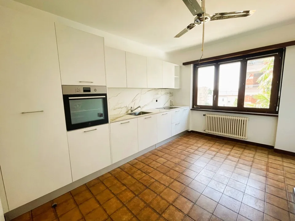 MENDRISIO - 4.5 LOCALI IDEALE PER UNA FAMIGLIA