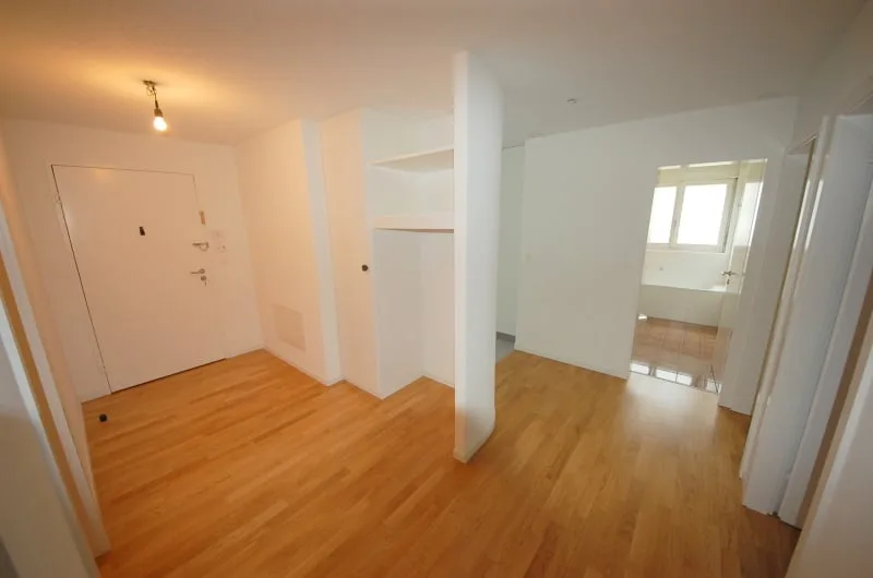 Helle, ruhige 3.5-Zimmerwohnung mit Balkon in Zürich Seefeld – ab Oktober 2026