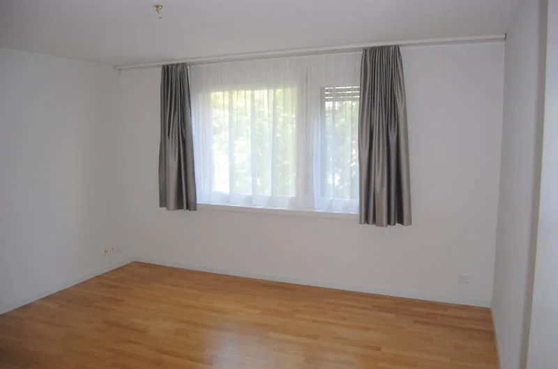 Helle, ruhige 3.5-Zimmerwohnung mit Balkon in Zürich Seefeld – ab Oktober 2026