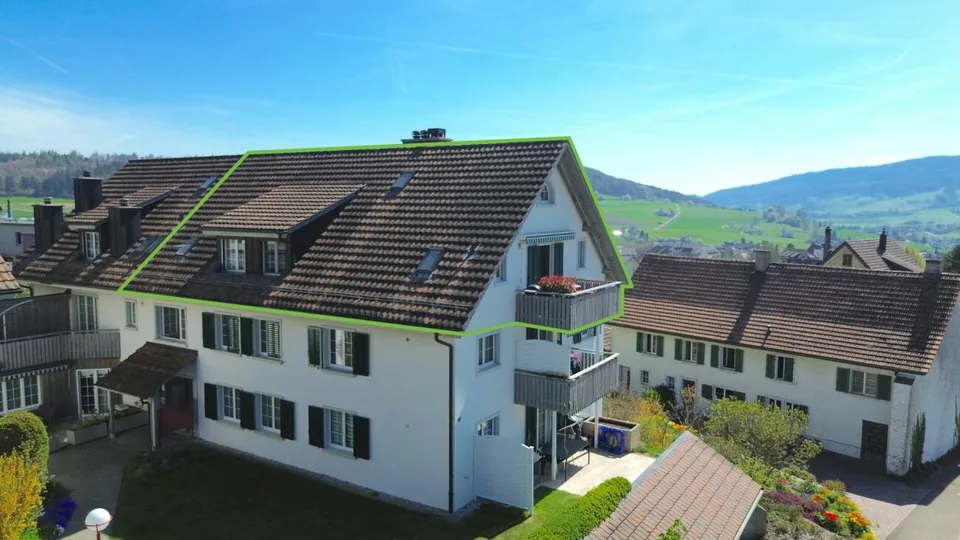 Bright and airy maisonette with style, charm, and breathtaking views