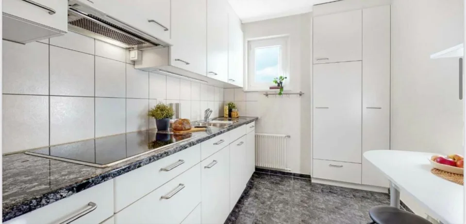 Spannendes Projekt aus Mehrfamilienhaus und grossem Gartenanteil als Baulandreserve