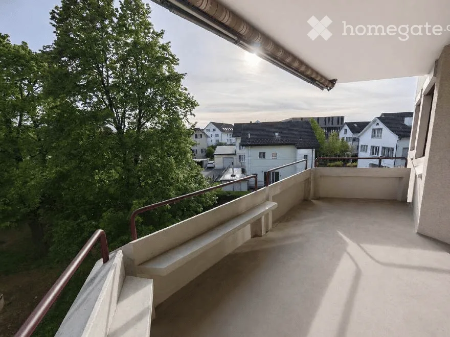 Komplett sanierte 3.5-Zimmer-Liebhaberwohnung mit Süd-Balkon - Amriswil, nahe Bodensee