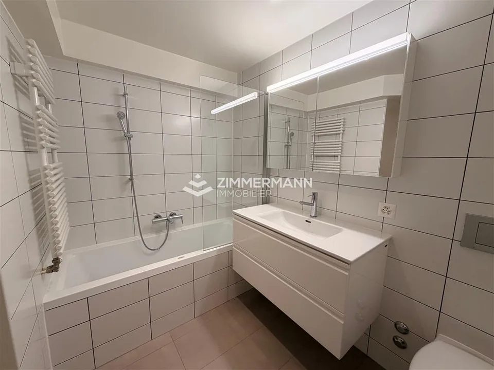 Apartment,4,94