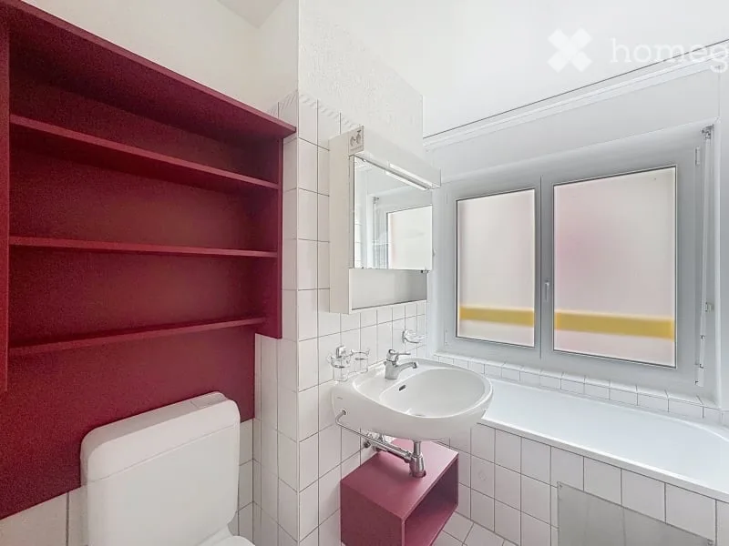 Grand appartement 3,5 pièces + balcon et terrasses, libre de suite