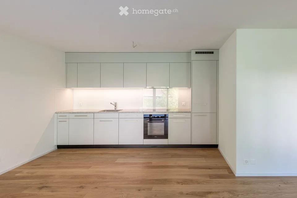 Charmant appartement 2.5 pièces avec balcon à Zürich-Wollishofen