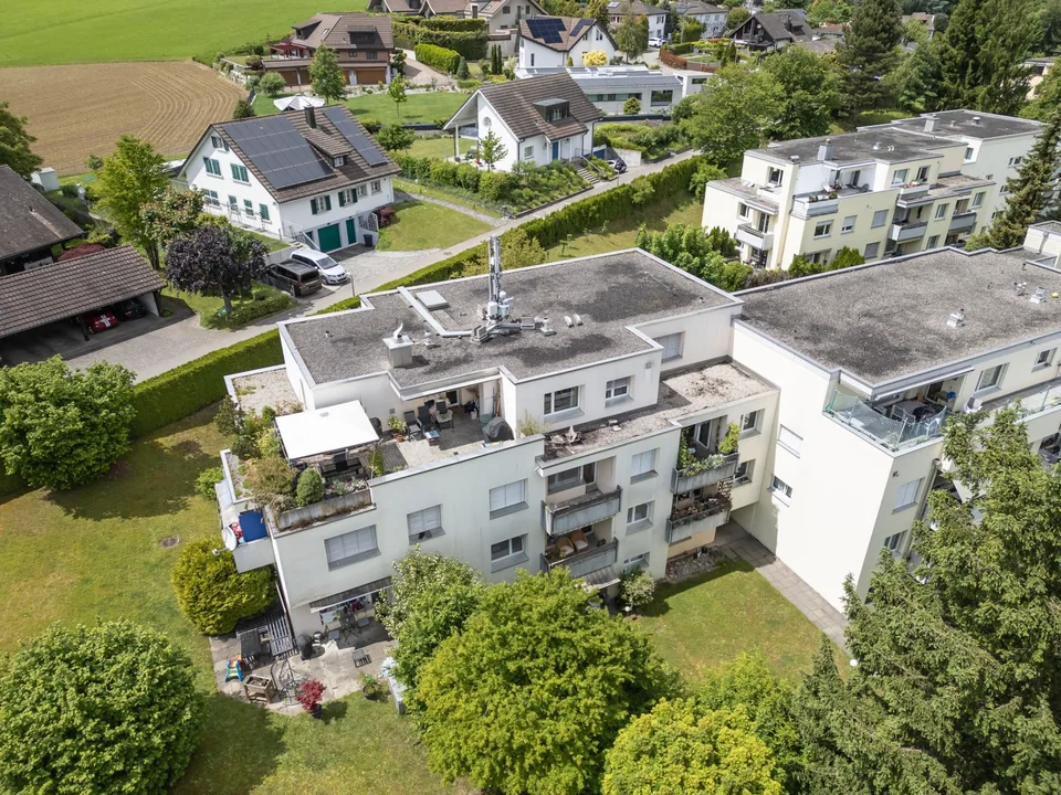 Attraktives Mehrfamilienhaus an sonniger und ruhiger Lage