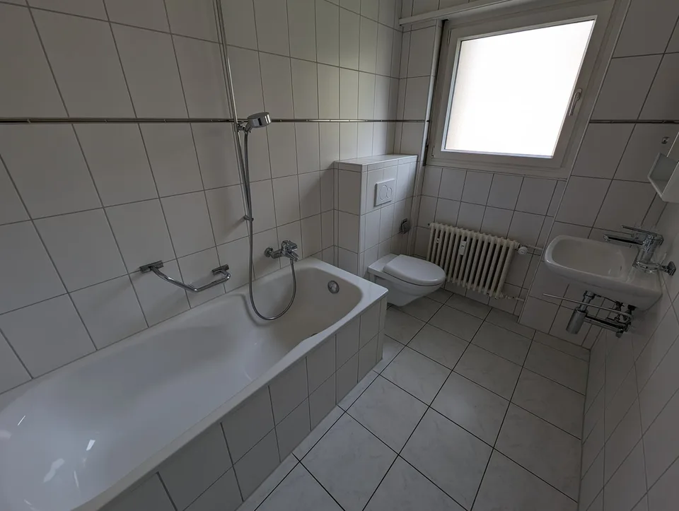 Bel appartement 4 pièces avec 2 balcons à Arlesheim