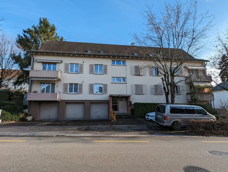 Schöne 4-Zimmer-Wohnung mit 2 Balkonen in Arlesheim
