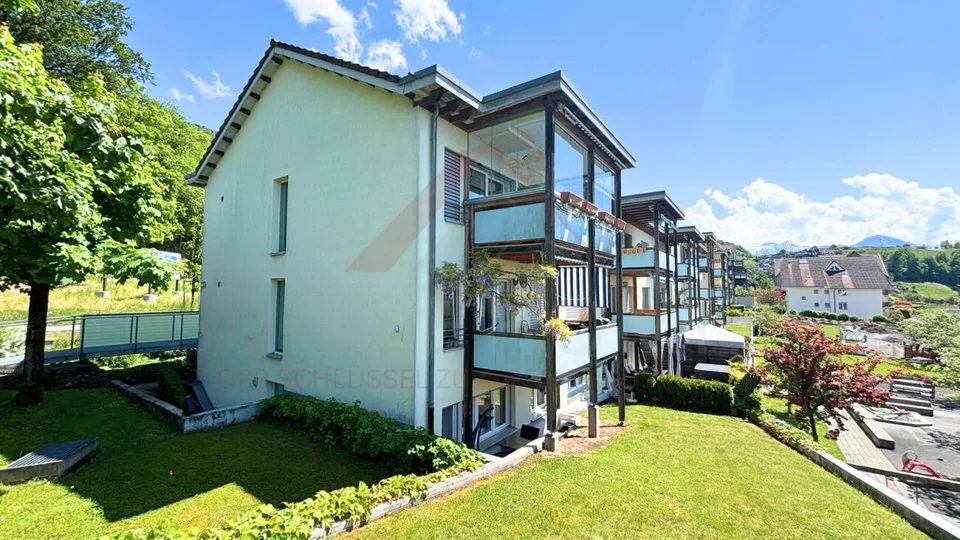 Wohnen mit traumhafter Aussicht über dem Vierwaldstättersee - Exklusive 3-Zimmer-Wohnung mit freier Küchengestaltung