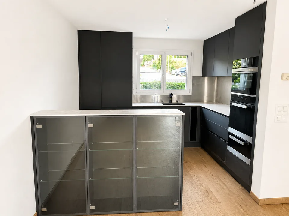 Modern 4.5-room garden maisonette with new interior design