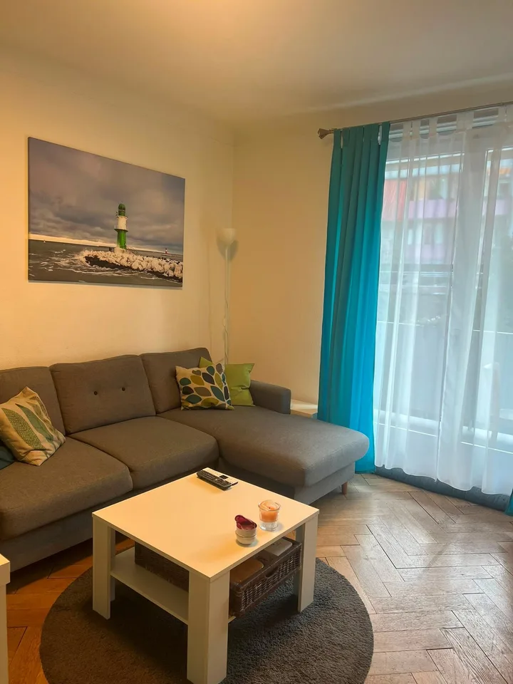Charming 2.5-room apartment with balcony in Basel