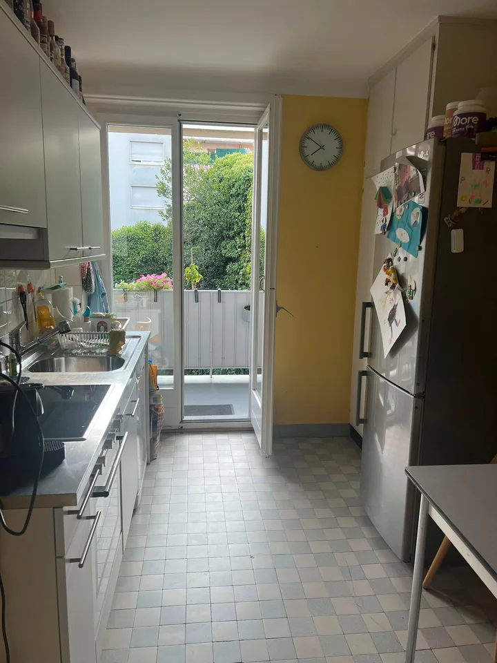 Charming 2.5-room apartment with balcony in Basel