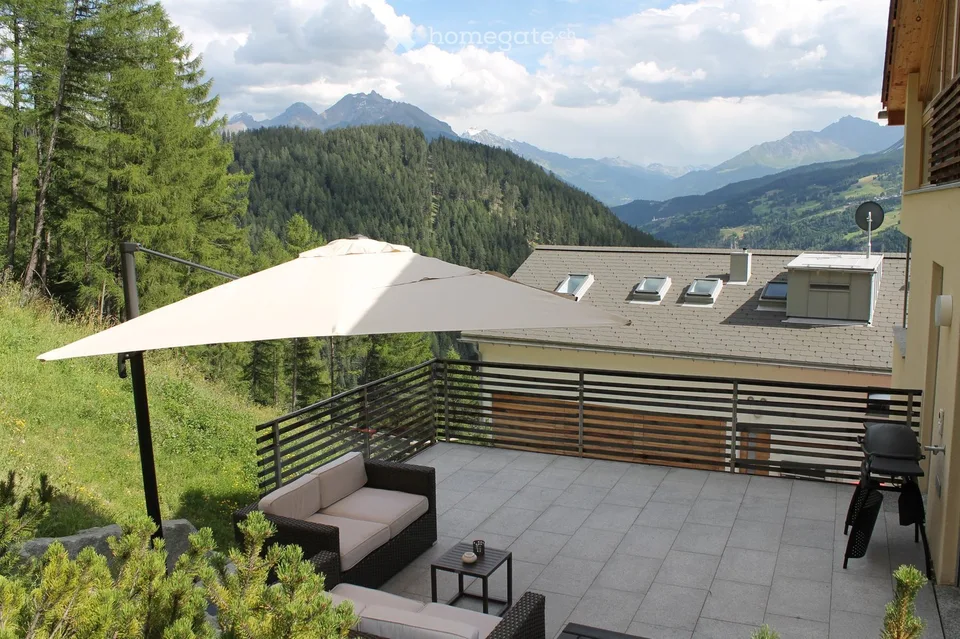 Bright, inviting apartment on the sunny side of Lenzerheide