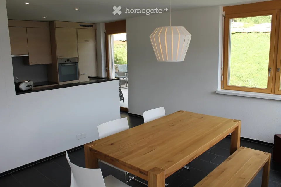 Bright, inviting apartment on the sunny side of Lenzerheide