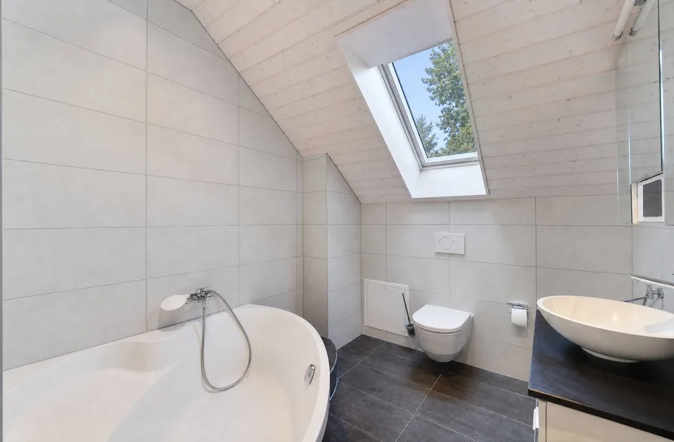 Reihenhaus-Villa mit 5,5 Zimmern und privatem Gartenspace von 200m2 – Foto 6 von 24