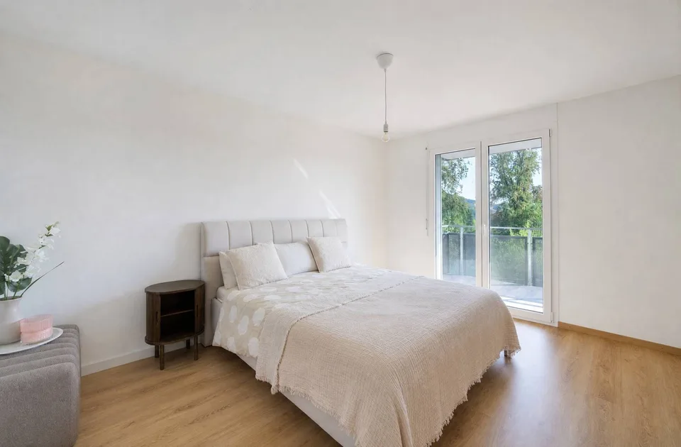 Semi-detached villa with 5.5 rooms and a 200m2 private garden space
