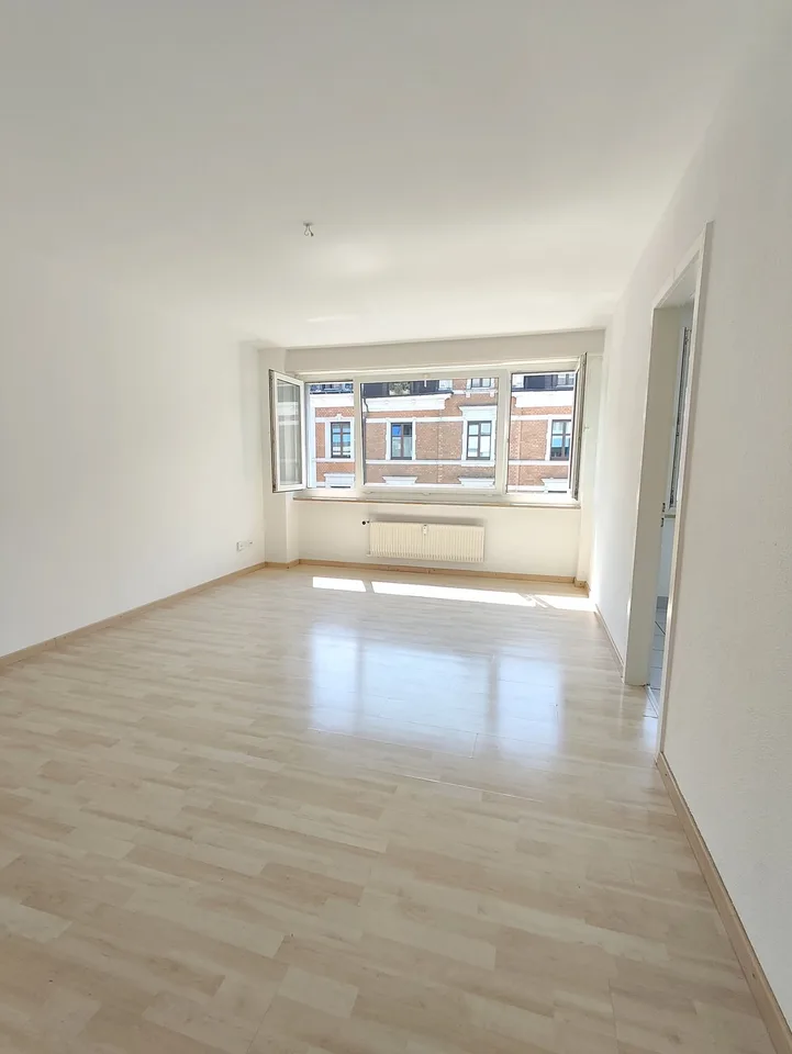 Charming 1-bedroom apartment with balcony in Basel