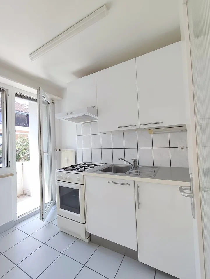 Charming 1-bedroom apartment with balcony in Basel
