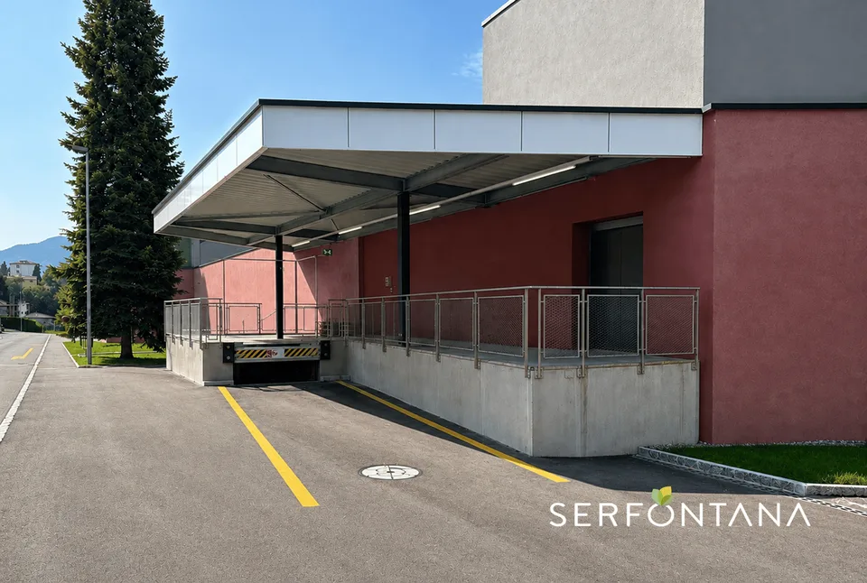 Lagerflächen bis 3'000 m² im Shopping Center Serfontana verfügbar