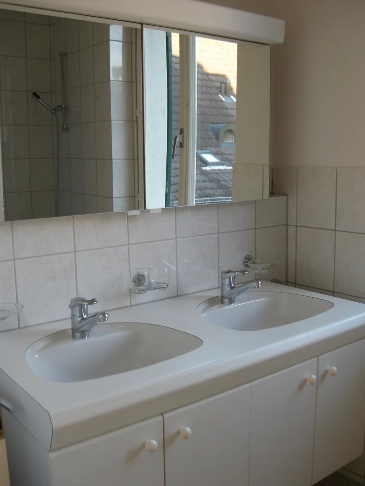 Charmante 3.5-Zimmer-Altbauwohnung in Stäfa mit Seenähe