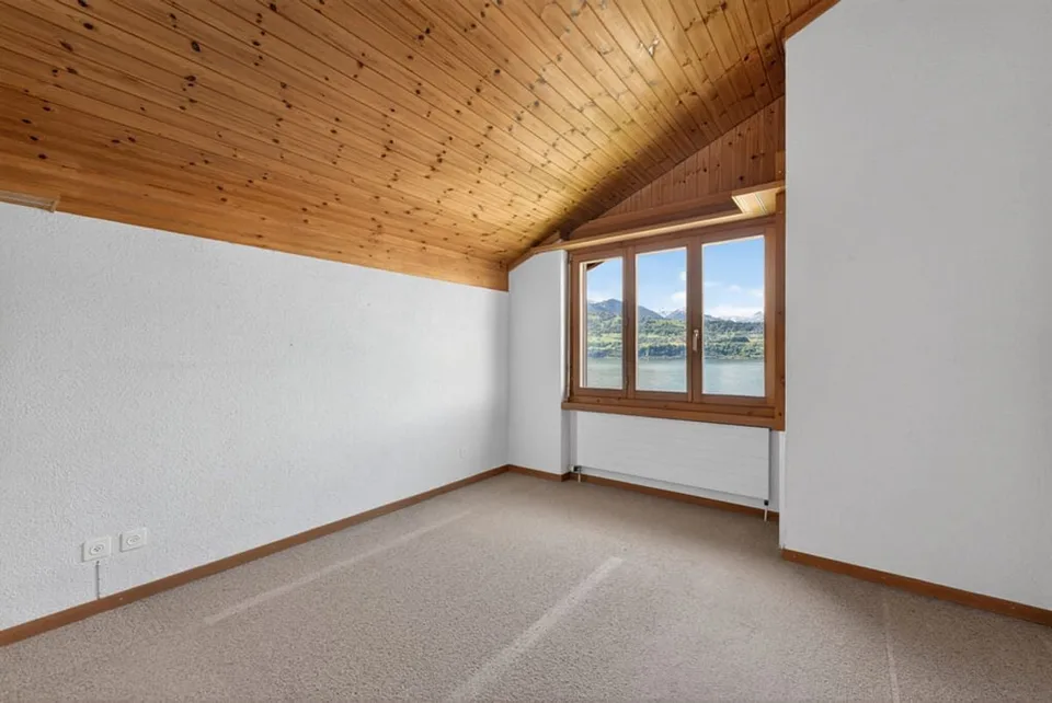 Unverbaubarer Blick auf den Thunersee - Wunderschöne Maisonette-Wohnung - Ihr neues Domizil – Foto 10 von 13