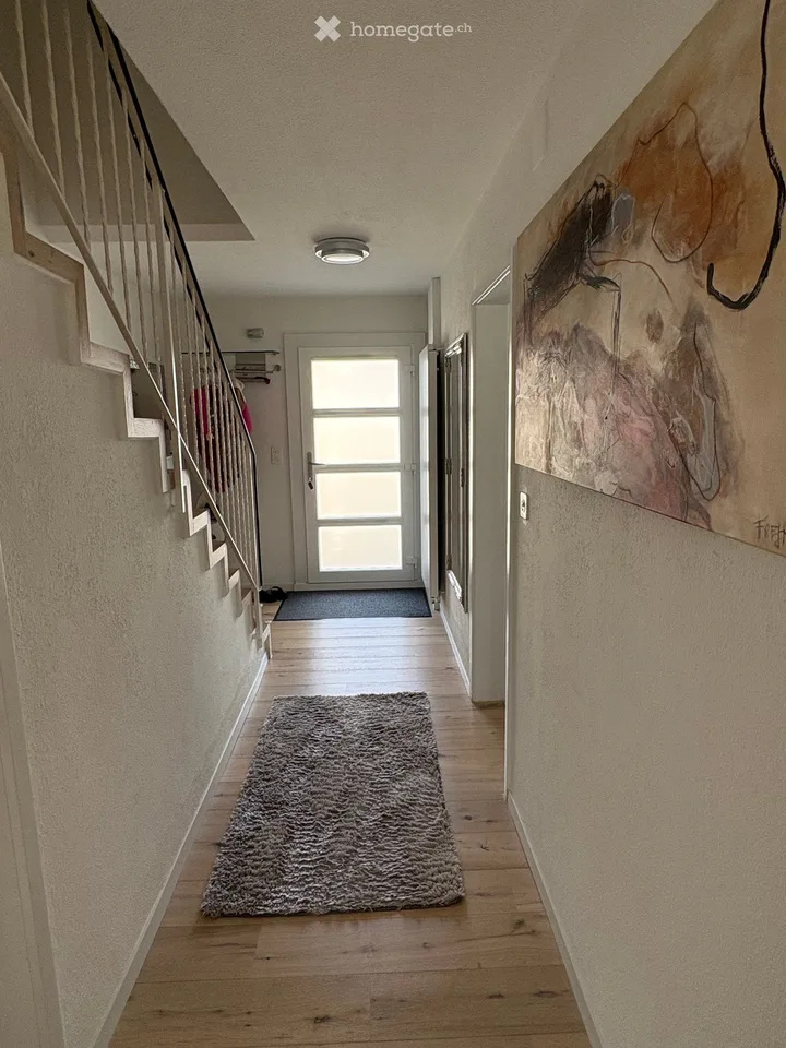 Maison mitoyenne rénovée de 5,5 pièces avec studio, jardin d'hiver et pompe à chaleur – photo 7 sur 17