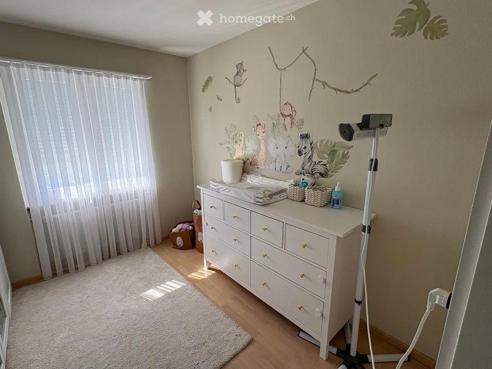 Maison mitoyenne rénovée de 5,5 pièces avec studio, jardin d'hiver et pompe à chaleur – photo 10 sur 17