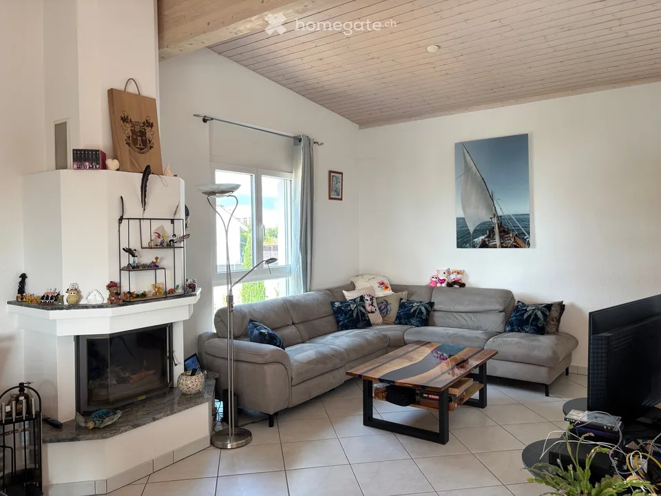 Appartement attique de 3.5 pièces avec vue sur le lac à Grandson