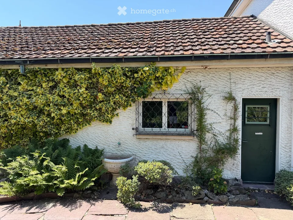 Spacious 7.5-room villa with a dreamy garden in Küsnacht ZH