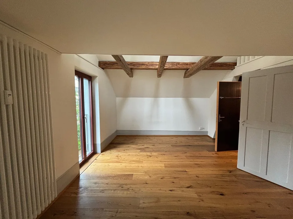 Modern 2.5-room gallery apartment in the Monbijou / Weissenbühl quarter