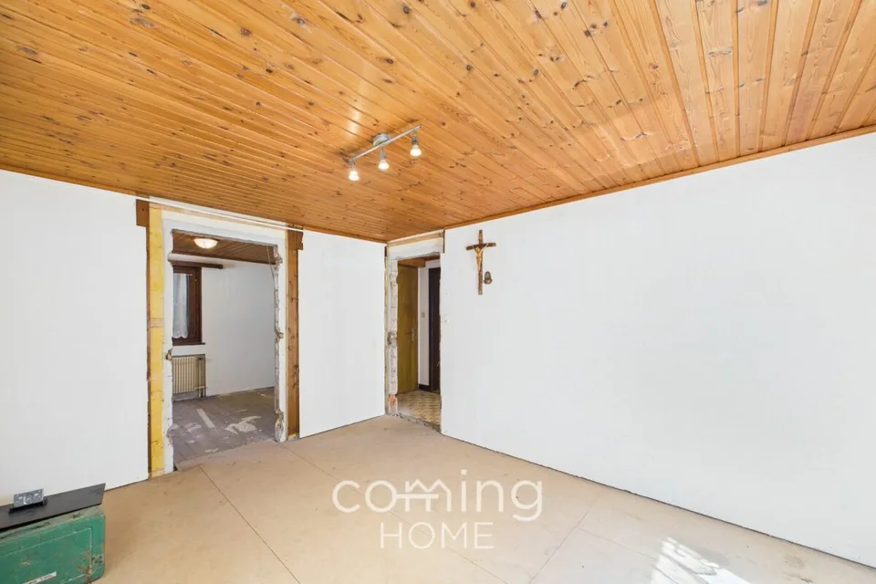 2.5-Zimmer-Wohnung mit zusätzlichem Raum und viel Gestaltungspotenzial in Saas-Balen – foto 15 di 18