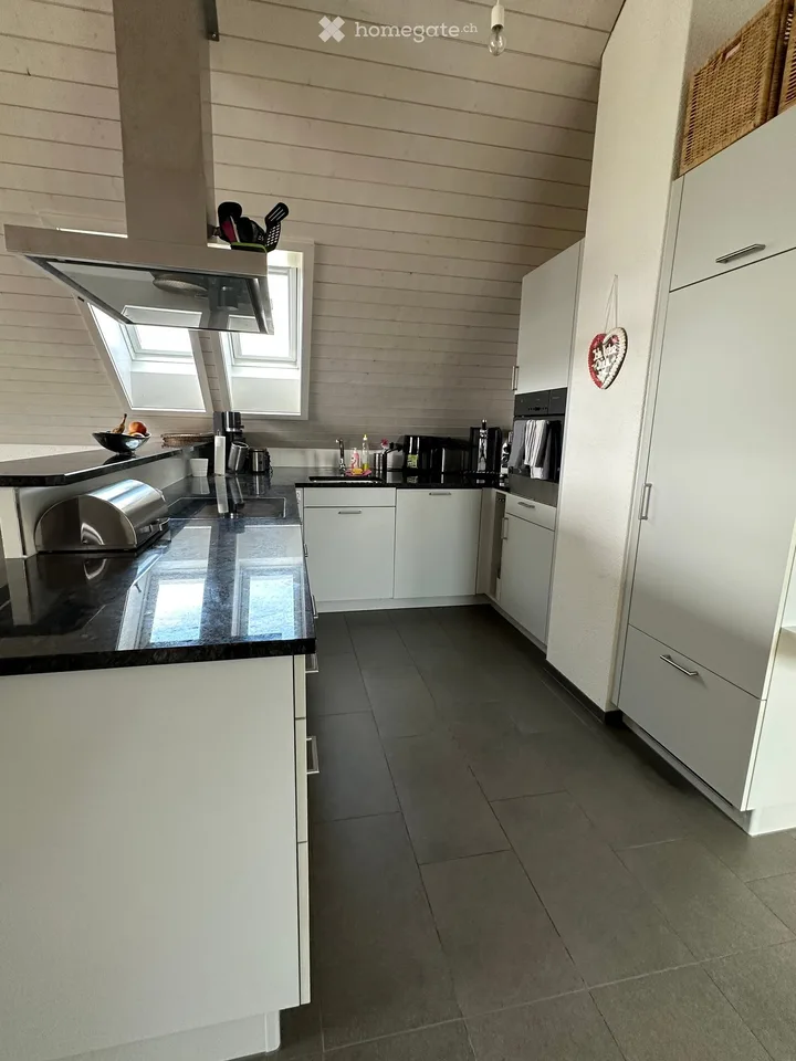 Charmant appartement de 2,5 pièces avec balcon à Wallisellen