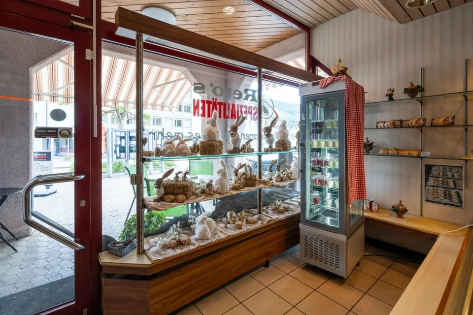Boulangerie établie avec potentiel de réutilisation dans le centre du village de Welschenrohr