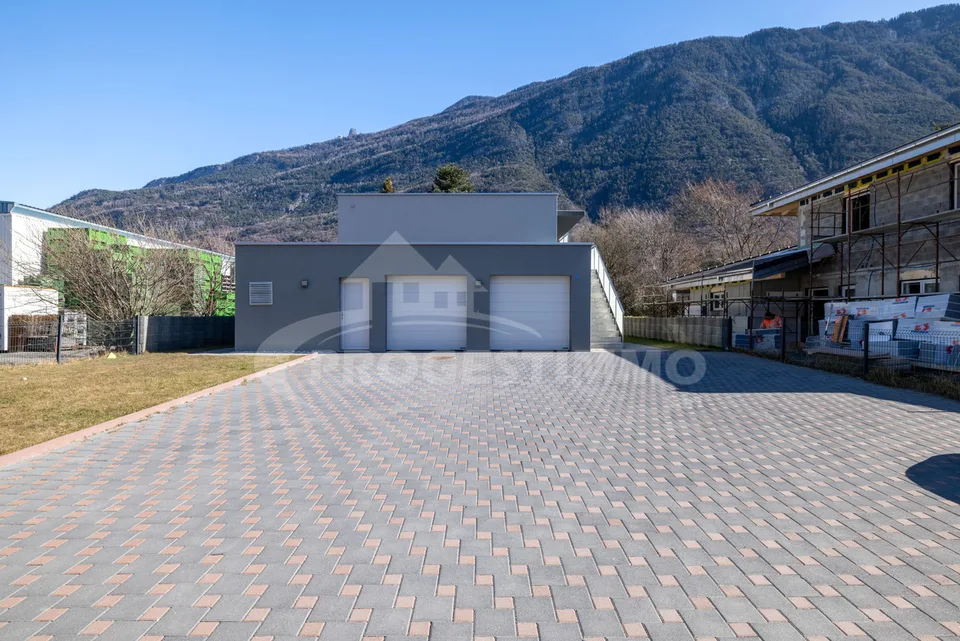 Schöne moderne Villa mit zwei Wohnungen – Foto 23 von 24