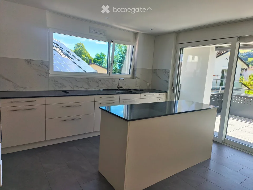 Moderne 4.5-Zimmer-Maisonette-Wohnung in Wollerau – Erstbezug ab sofort!
