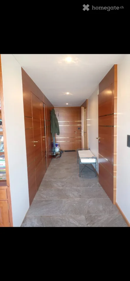 Bello appartamento con balcone e vista