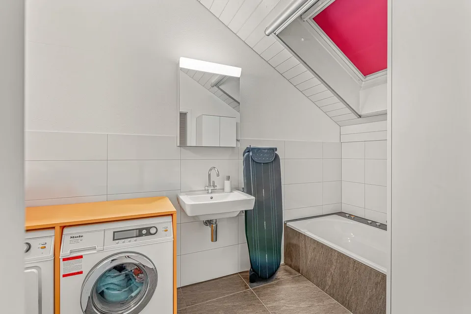 Maison de famille charmante dans un endroit calme à Dürnten – 4,5 pièces disponibles immédiatement – photo 8 sur 17