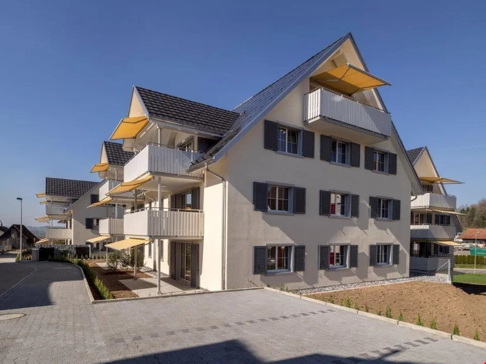 Appartement 3.5 pièces avec balcon de 120 m2 exposé au sud