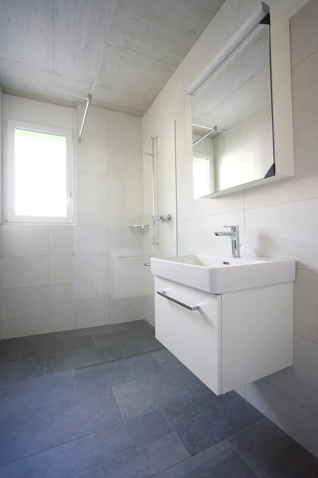 2.5- Zimmerwohnung - Überbauung Buschang